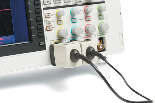 tbs2000-digital-oscilloscope-probes.jpg TBS2000 更多探头,更多应用